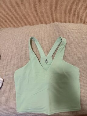 ALO Yoga Mint Green V-Neck Cropped Tank